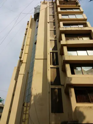4 BHK Flats for Sale in Arjuna Tower, Bandra West