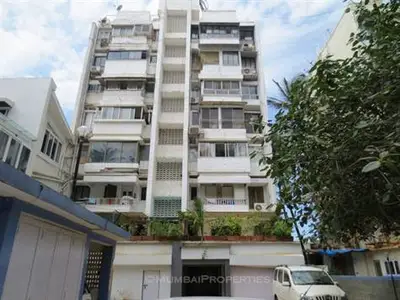 2 BHK Flats on Rent in Janki Kutir, Juhu