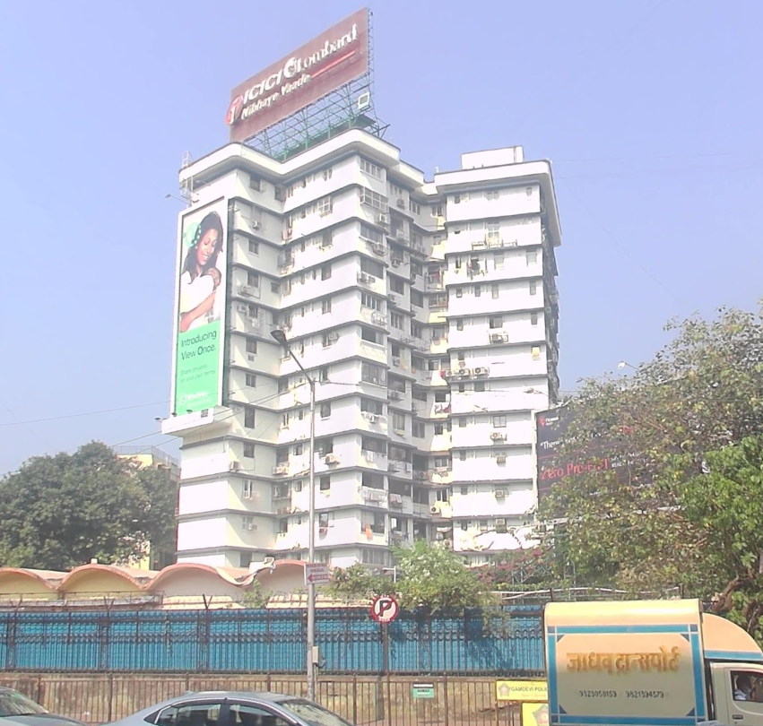 3 BHK Semi Furnished in Sheela Apartment , Mahalaxmi