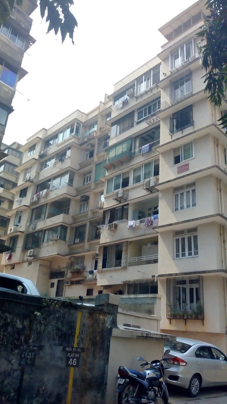 2 BHK Semi Furnished in Neel Kamal , Peddar Road