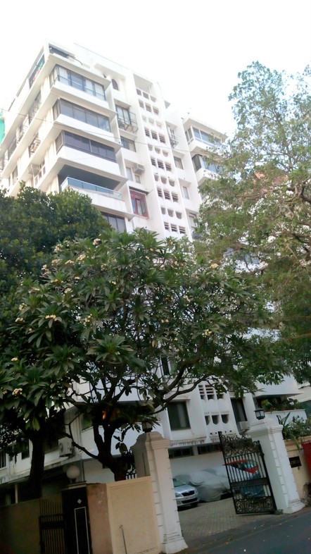 2 BHK Fully Furnished in Raj Niketan , Walkeshwar