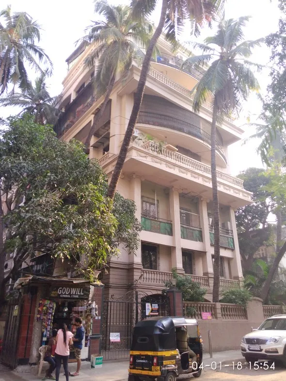 2 BHK Flats for Sale in Sadanand Classic, Khar West