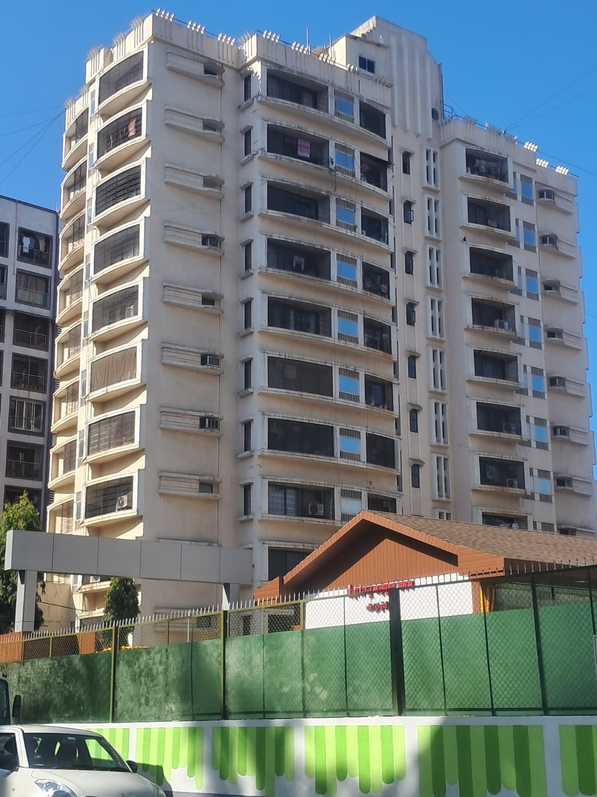 3 BHK Flats on Rent in Renuka Apartments, Bandra East