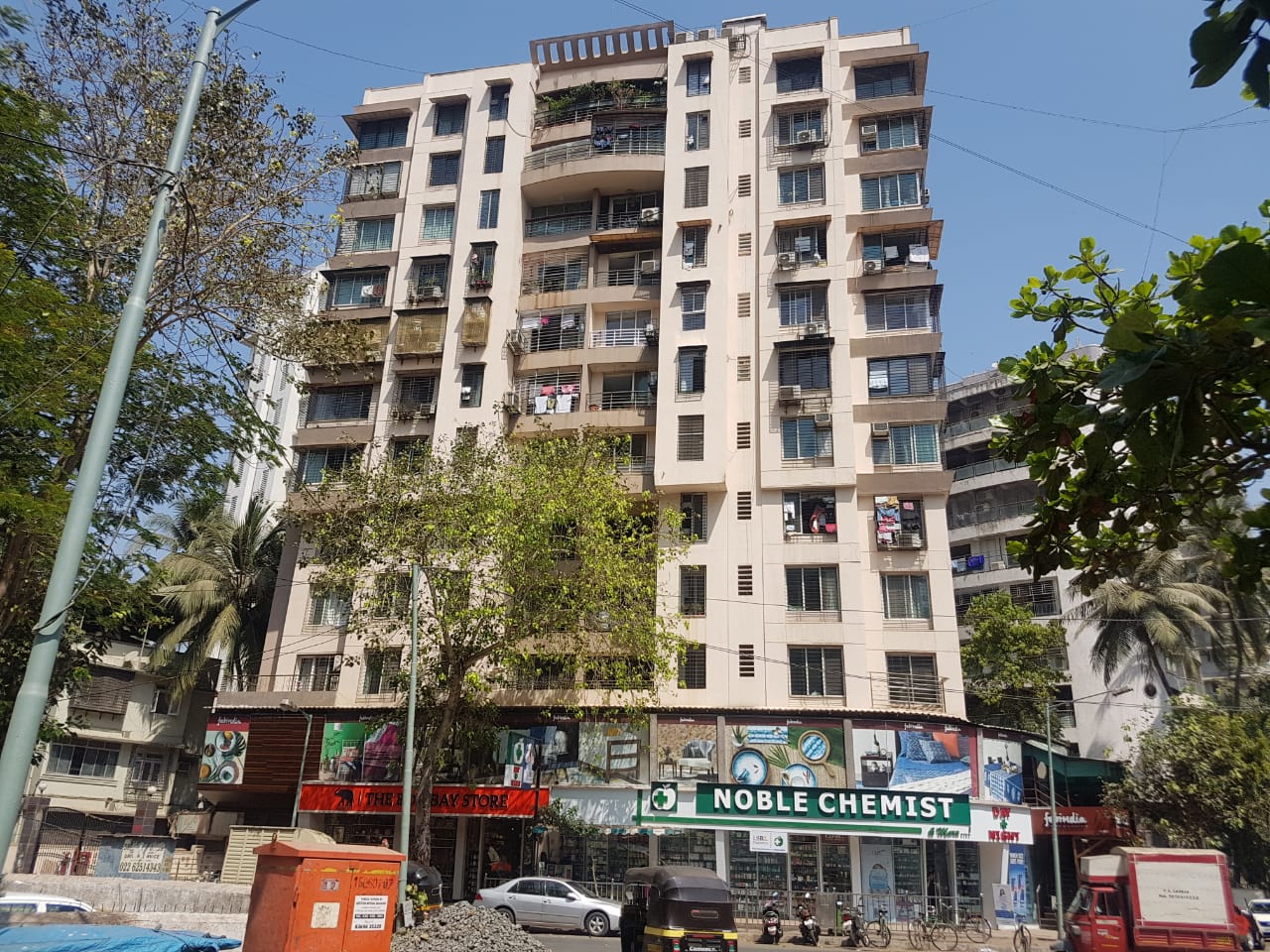 3BHK Semi Furnished in Mahran , Juhu
