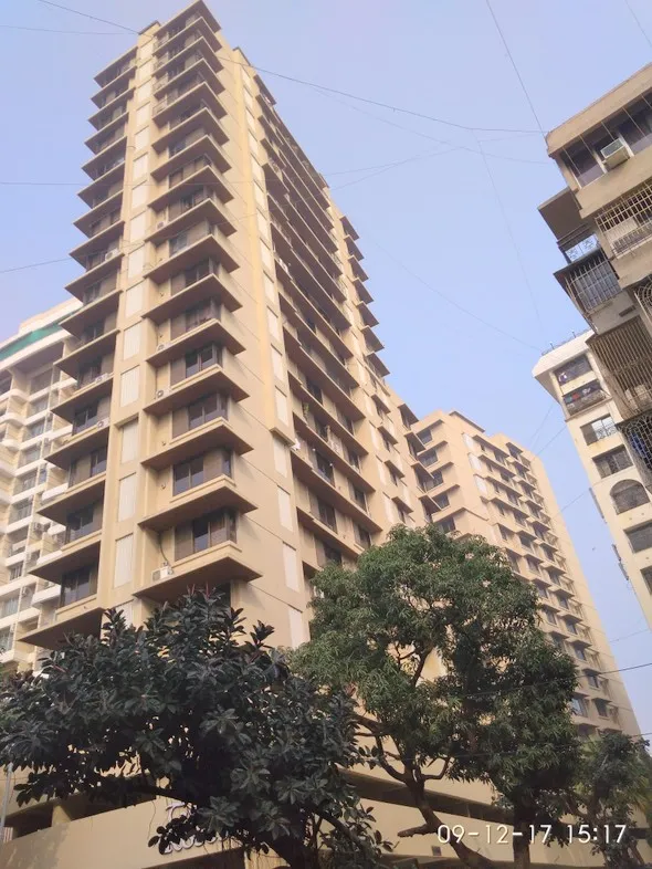 2 BHK Flats for Sale in Two Roses, Bandra West