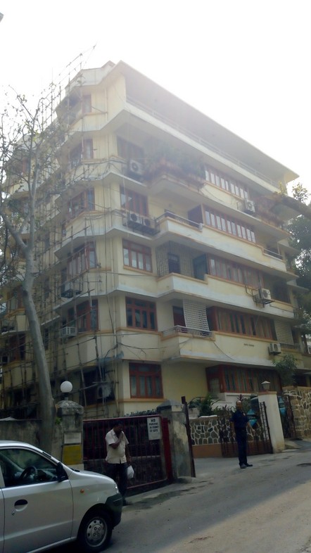 3 BHK Semi Furnished in Datta Prasad , Breach Candy