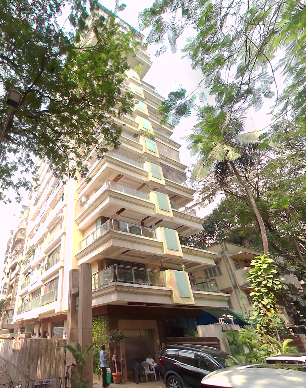 3 BHK Lamour for Rent in Bandra West