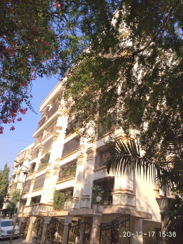 Dheeraj Dhan, Bandra West