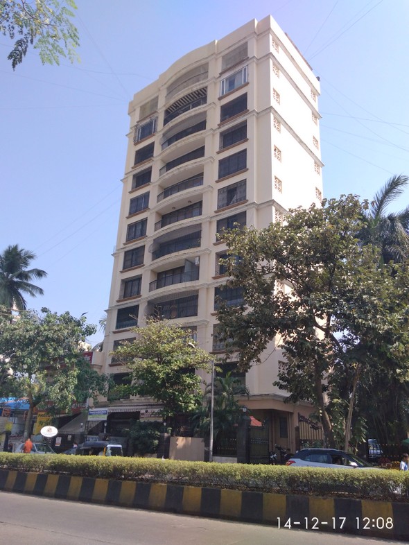 Grand Bay, Bandra West