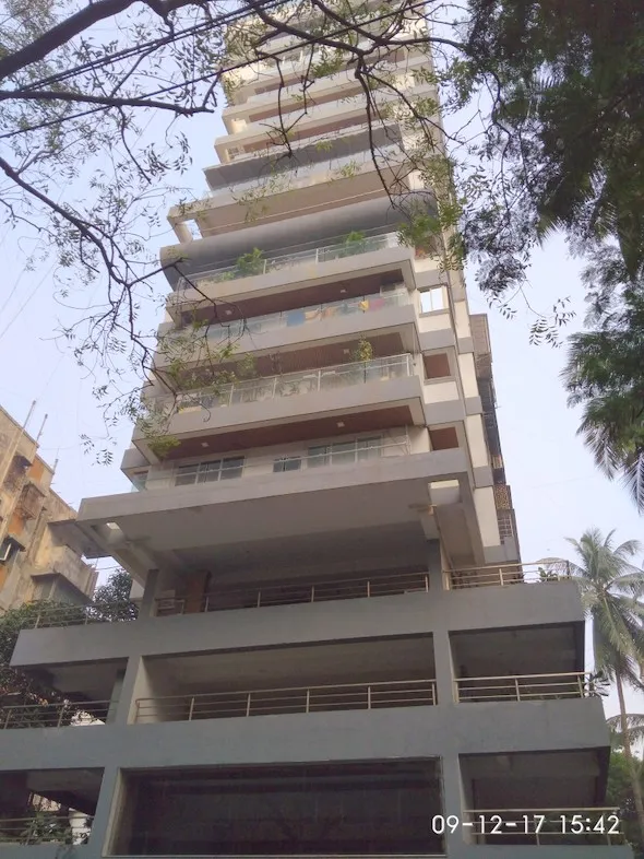 2 BHK Flats on Rent in Palacio, Bandra West