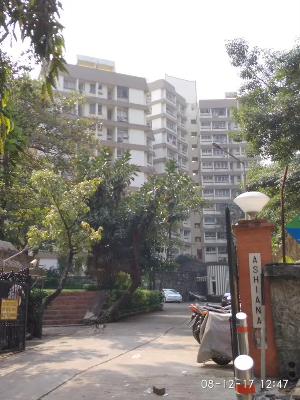 2 BHK Flats for Sale in Ashiana Glaxo, Bandra West
