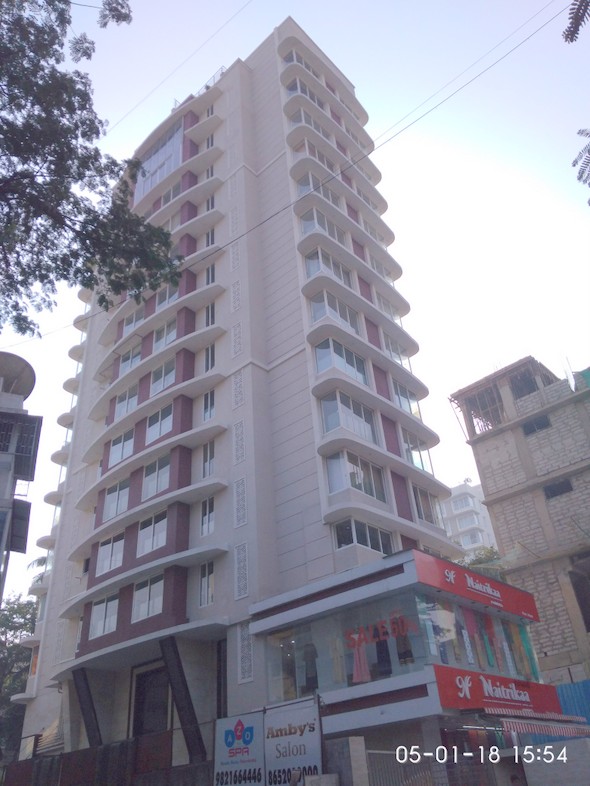 Darvesh Belleza, Khar West