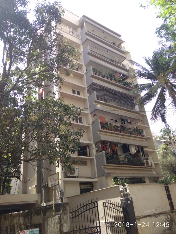 Palacimo, Santacruz West