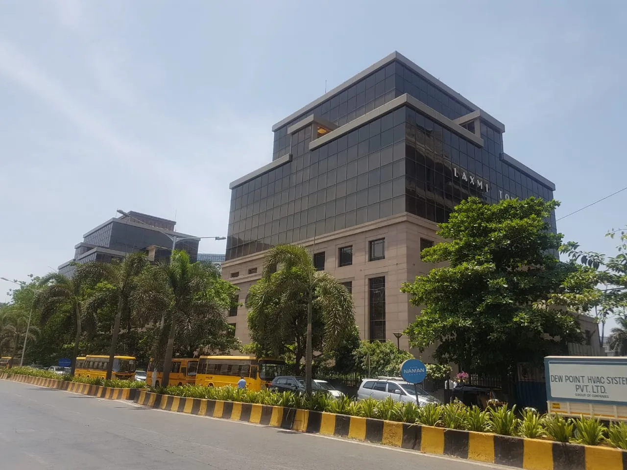  Offices on Rent in Laxmi Tower, Bandra Kurla Complex