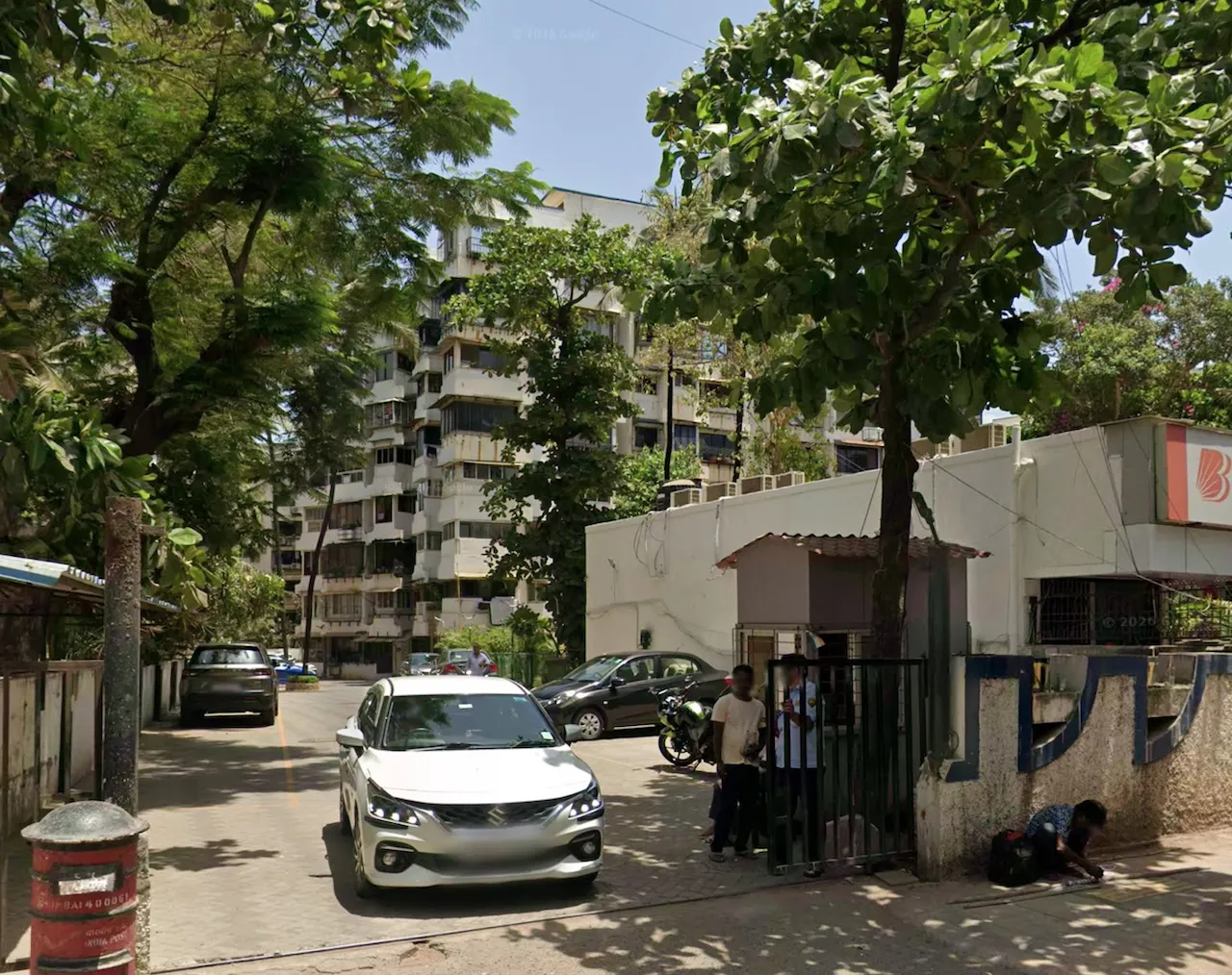 Gold Crown, Andheri West