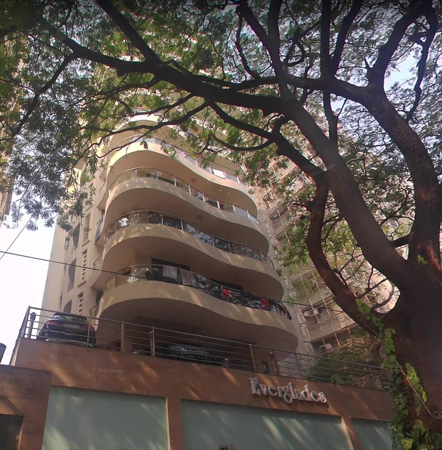 Duplex Flats on Rent in Ekta Everglades, Bandra West