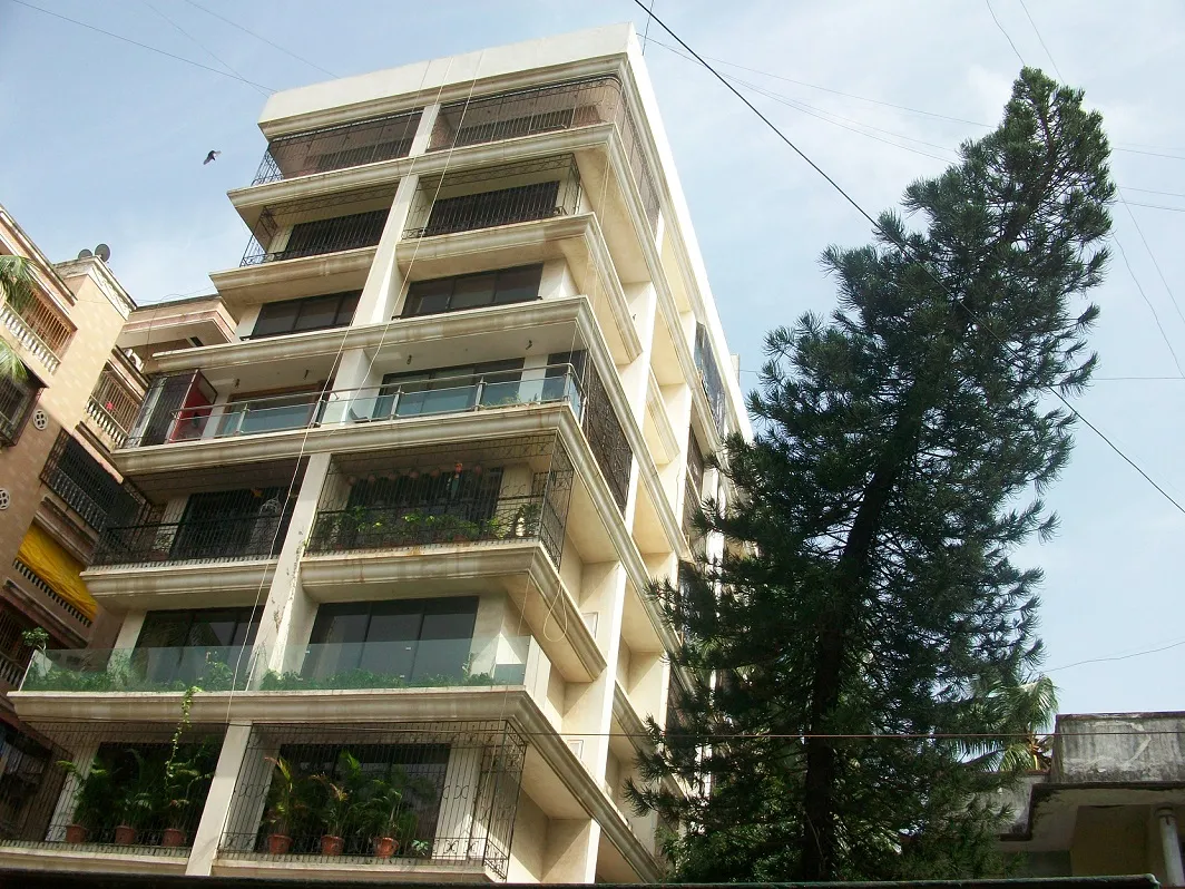 4 BHK Flats on Rent in Lords, Bandra West