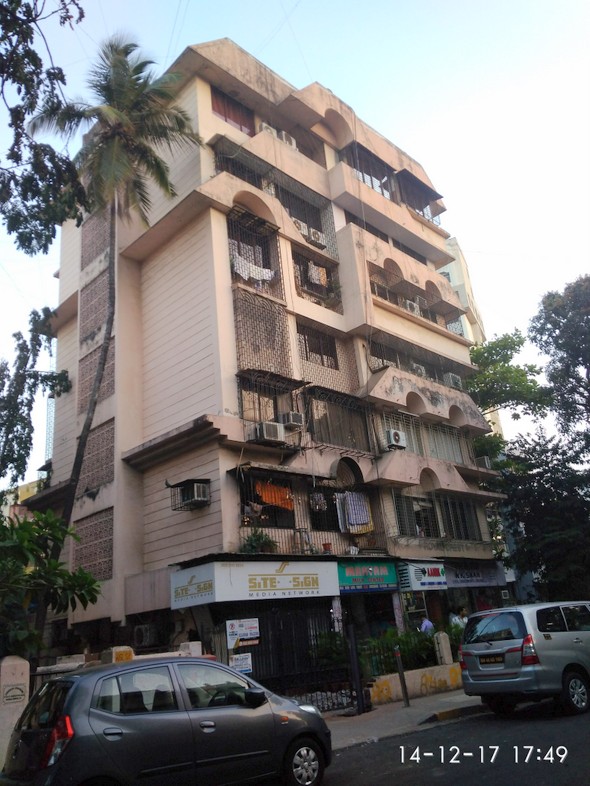 Royal Crest, Bandra West