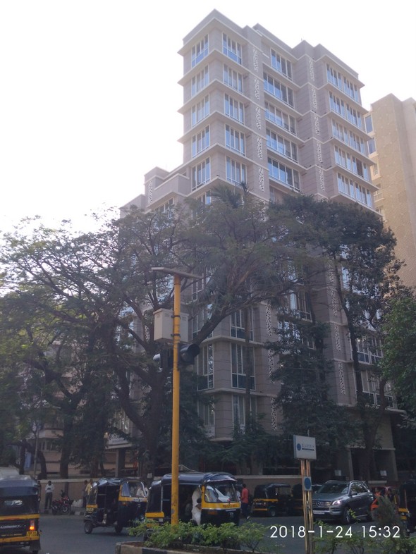 The Nook Apartment, Santacruz West