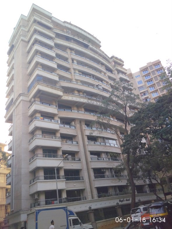 Royal Accord, Khar West