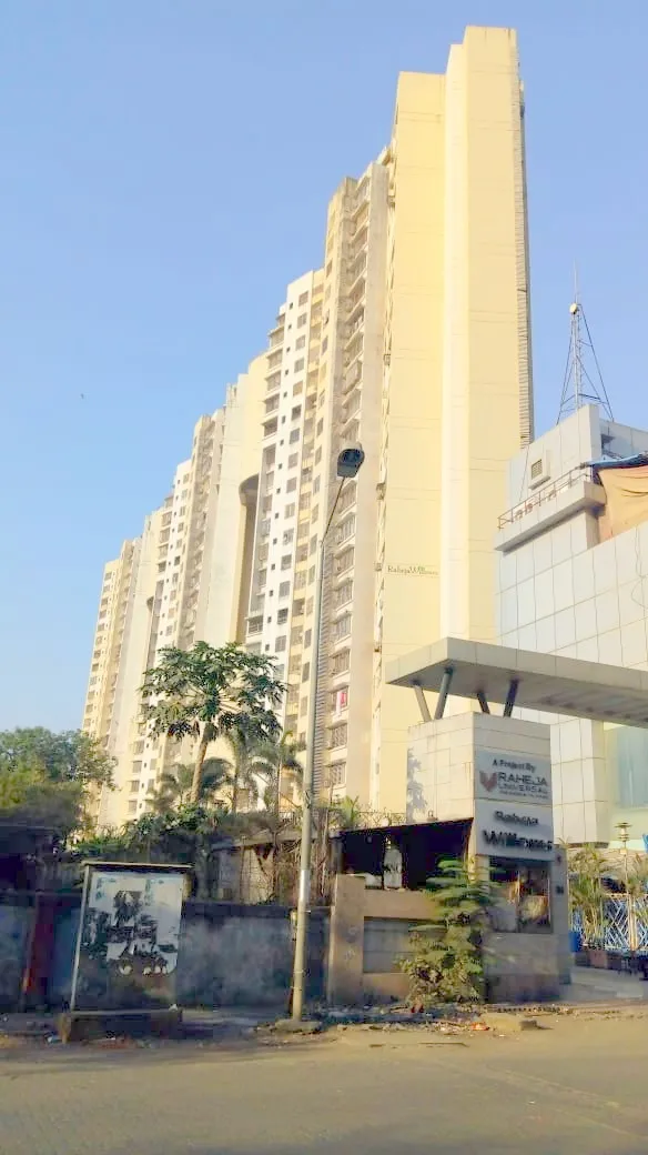 3 BHK Flats on Rent in Raheja Willows, Kandivali East