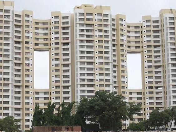 2BHK Semi Furnished in Raheja Willows , Kandivali East