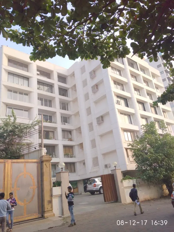 1 Flats for Sale in Mon Repos, Bandra West