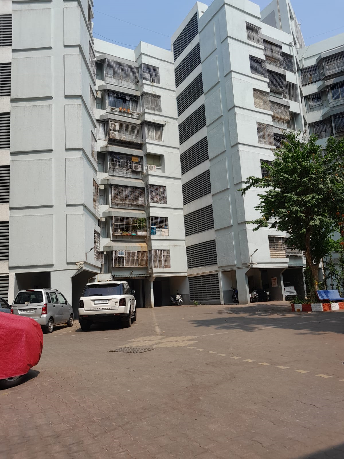 2 BHK Flats on Rent in Tarapore Garden, Mulund West