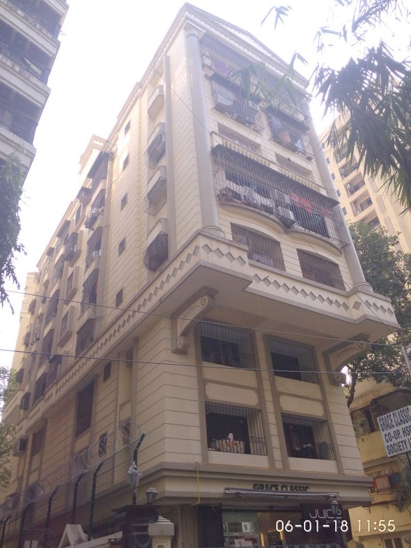 1 BHK Un Furnished in Grace Classic , Khar West