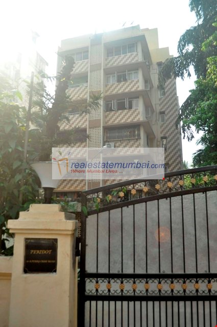  Flats on Rent in Peridot, Bandra