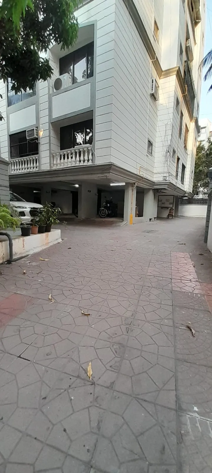 3 BHK Felicia, Bandra West — for Rent — photo 11