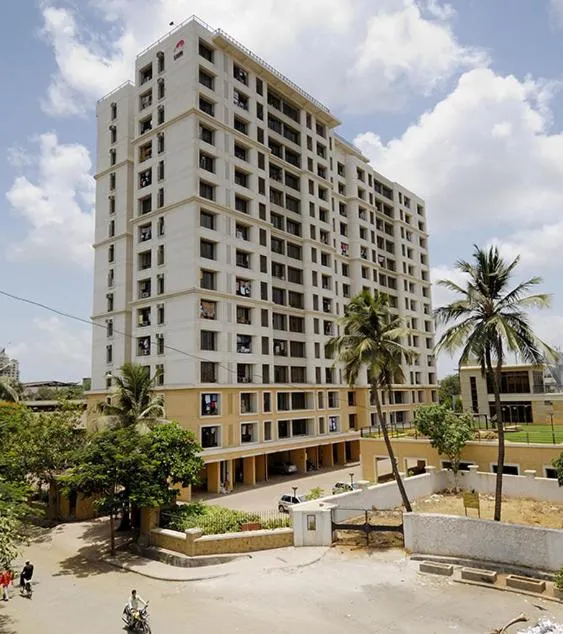 2 BHK Flats for Sale in Raheja Solitaire, Goregaon West
