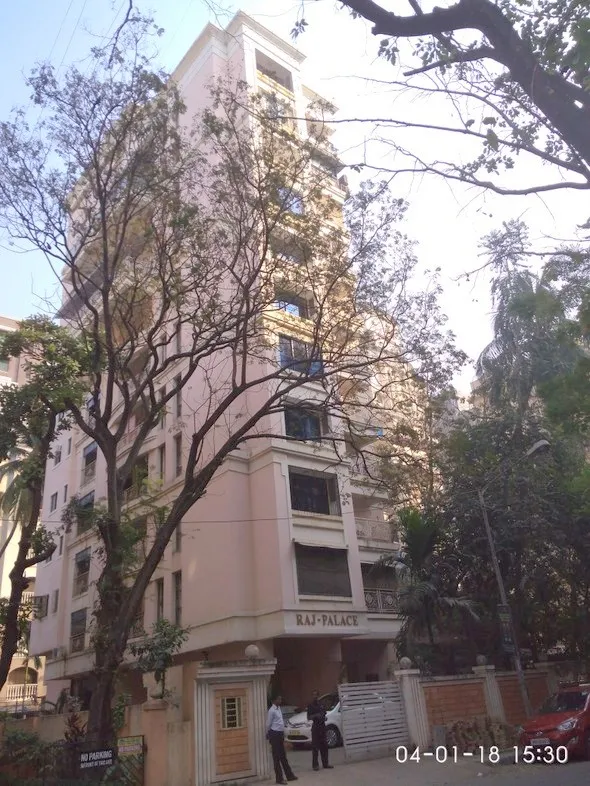 3 BHK Flats on Rent in Raj Palace, Khar West