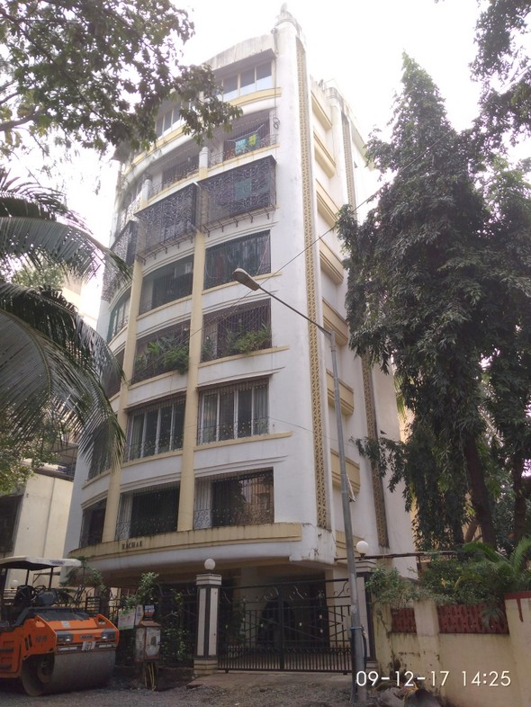 2½ BHK Semi Furnished in Rachael  , Bandra West