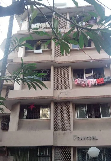 2 BHK Flats on Rent in Francdel, Bandra West