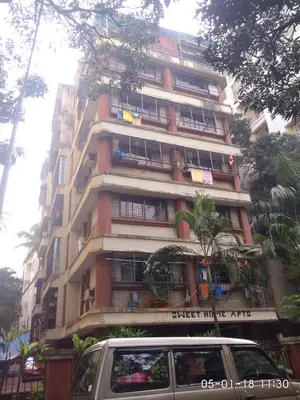 2 BHK Flats for Sale in Sweet Home, Khar West