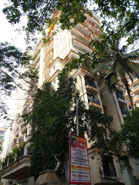 2½ BHK Flats for Sale in Odina, Santacruz West