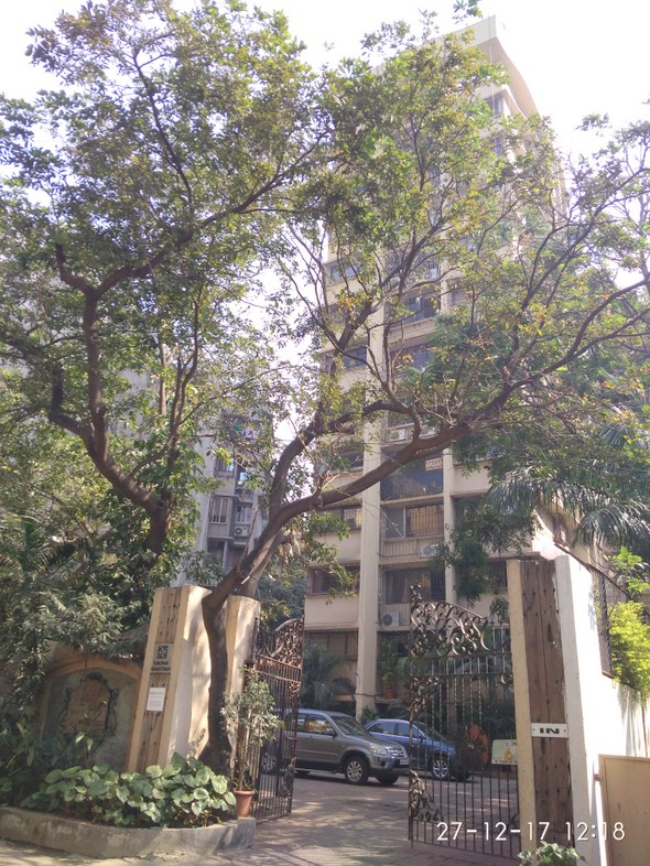 Kalpak Gulistan, Bandra West