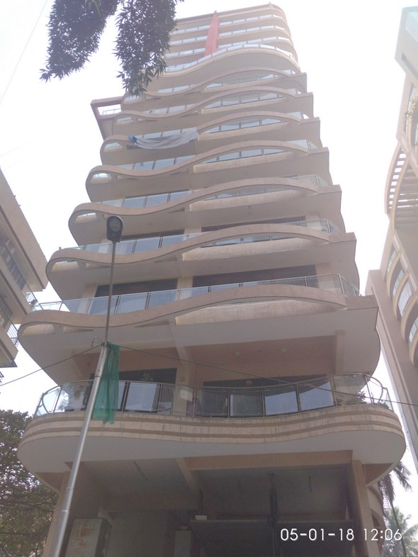 Wigwam, Khar West