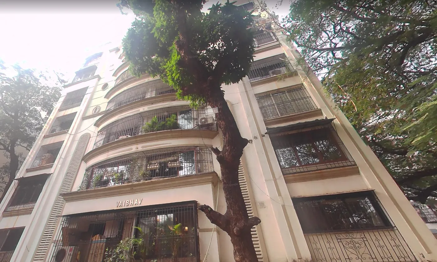 2 BHK Flats on Rent in Vaibhav, Bandra West