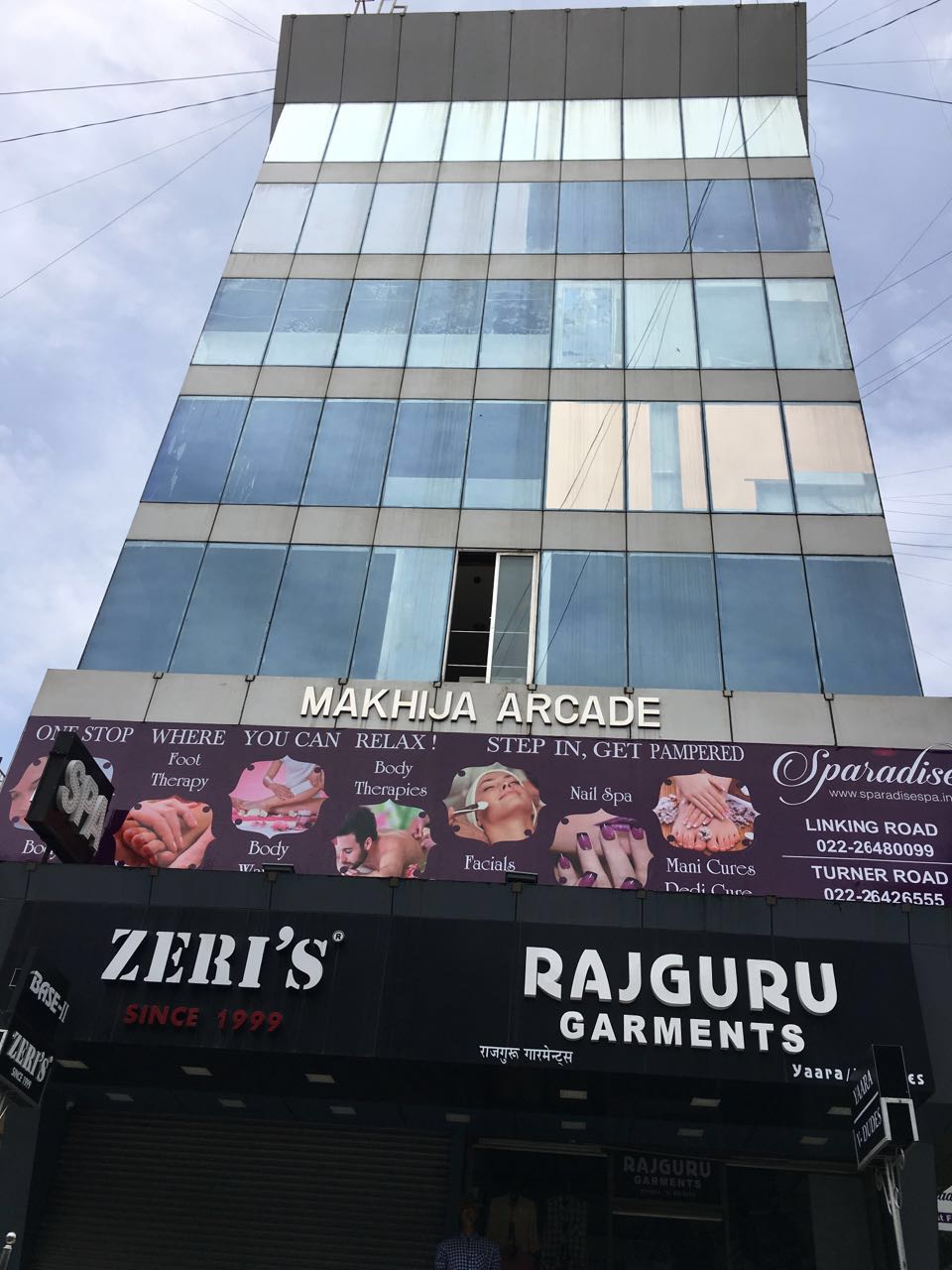 Office Space Offices for Sale in Makhija Arcade, Bandra West