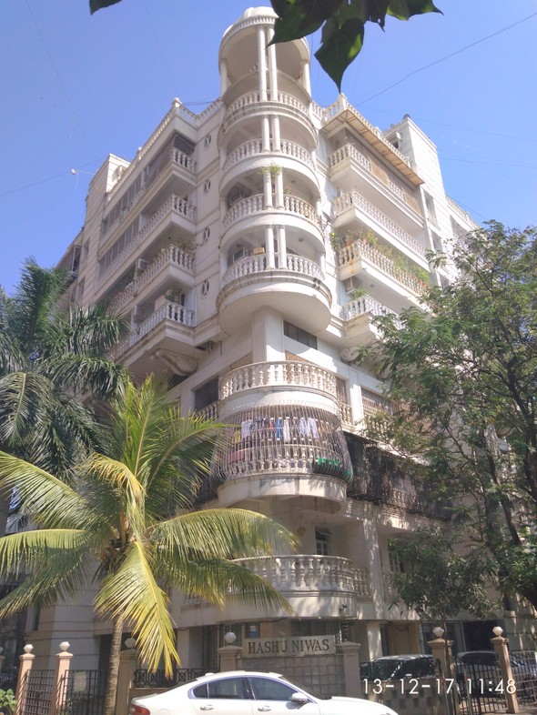 3 BHK Hashu Niwas, Bandra West — for Rent