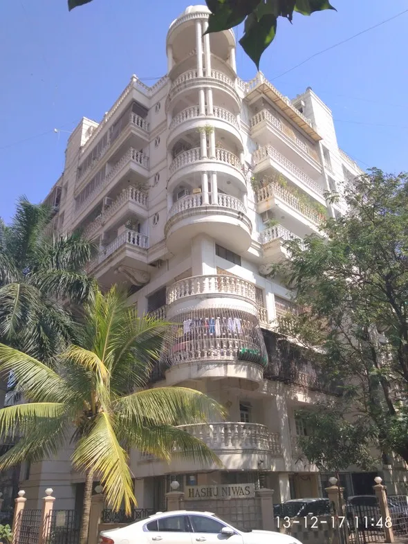 2 BHK Flats on Rent in Hashu Niwas, Bandra West
