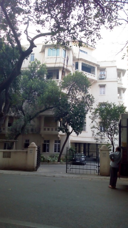 1BHK Semi Furnished in Malabar Court , Walkeshwar
