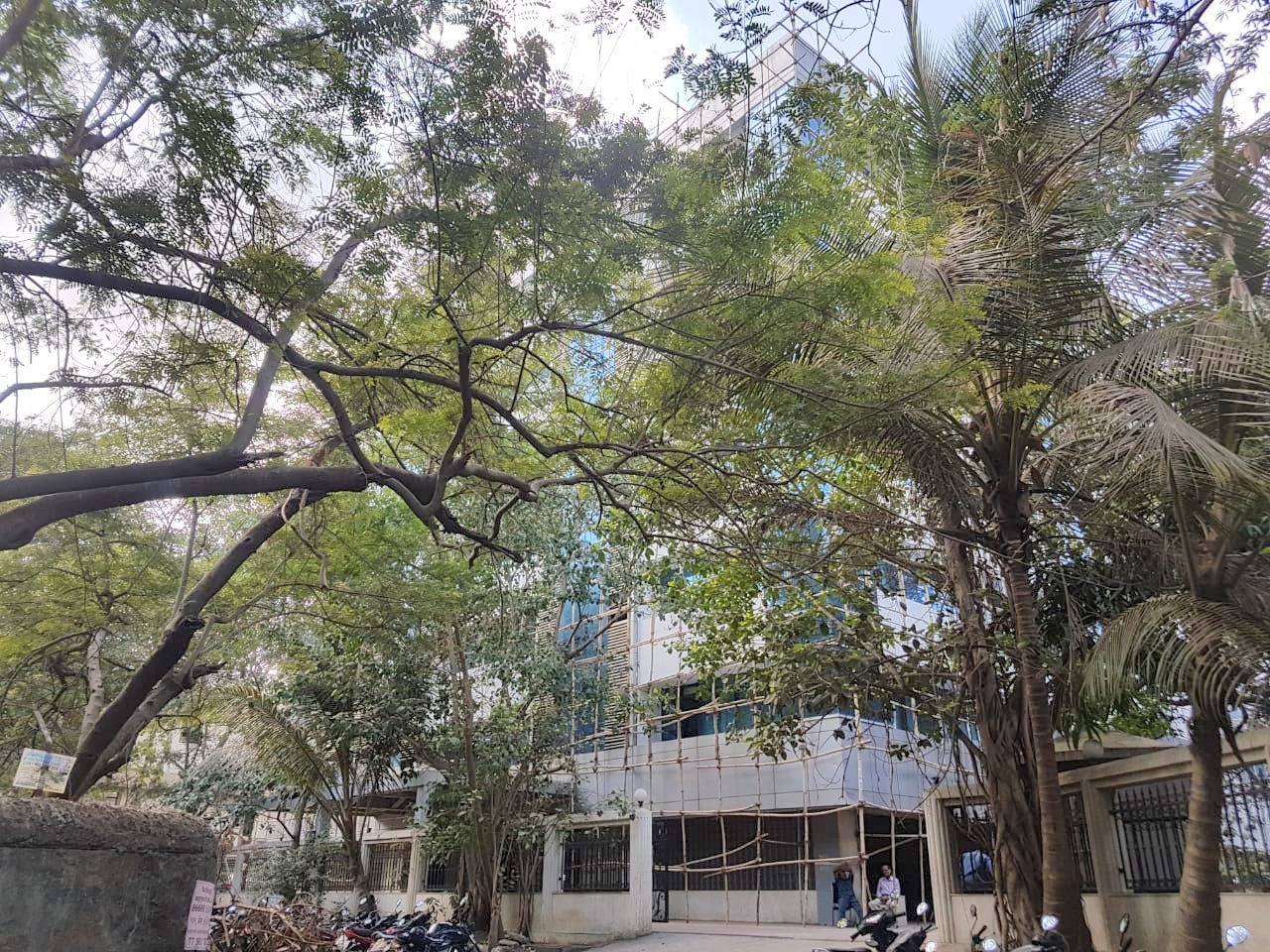 Dhantak Plaza