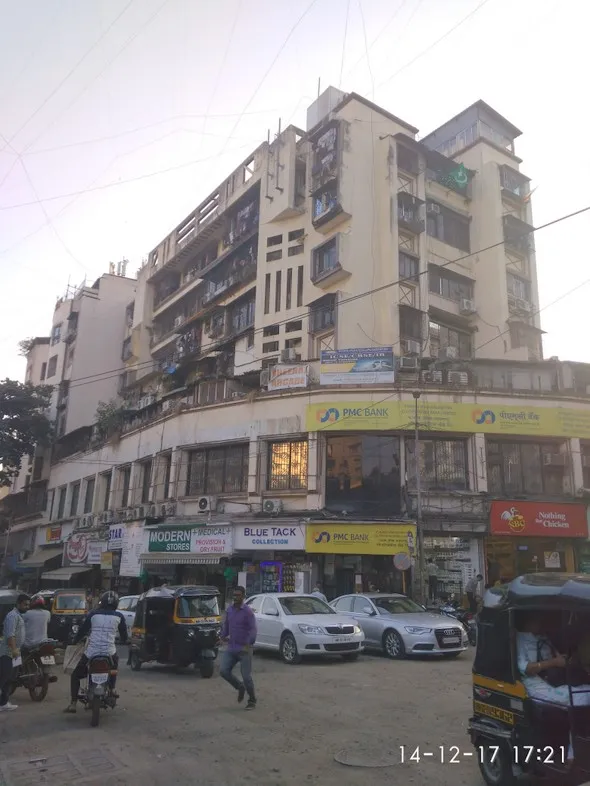 2 BHK Flats on Rent in Dheeraj Arcade, Bandra West