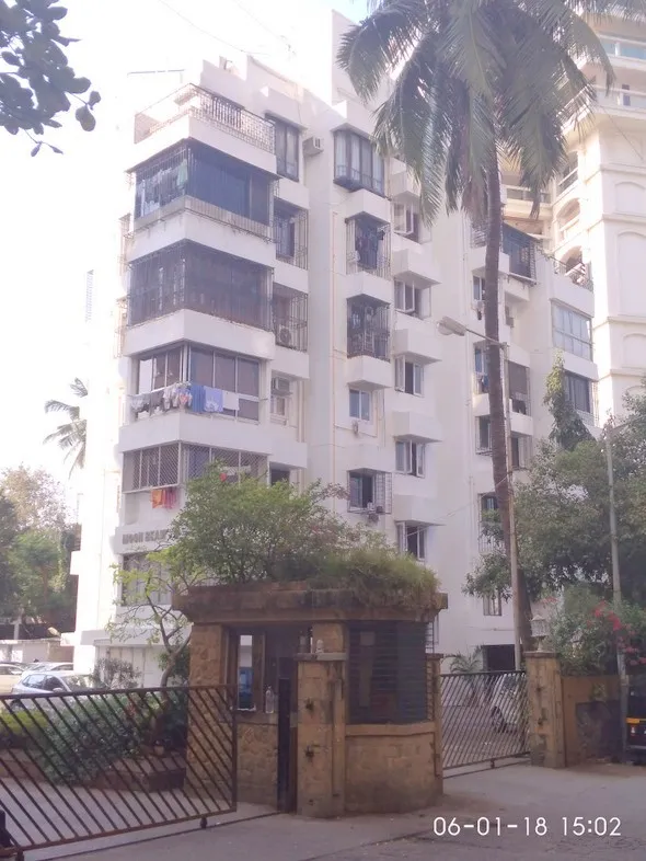 1 BHK Flats on Rent in Moon Beam, Khar West