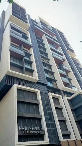 4 BHK Rustomjee Parishram for Rent in Bandra West