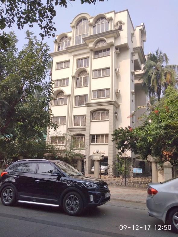 Legend, Bandra West