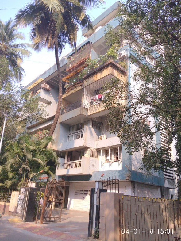 Neel Apartment, Khar West